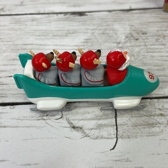 HALLMARK DOWNHILL RUN CHRISTMAS ORNAMENT VINTAGE 1997 - Picture 4 of 9